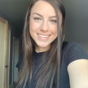 Meet your Posher, Mackenzie